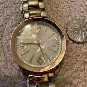 Ladies Fashion Watch-Mother of Pearl face and gold band. Great condition.